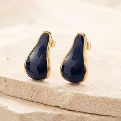 Pendientes azules con acabado dorado