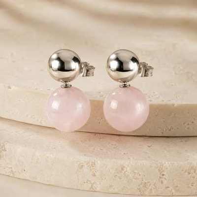 Pendientes plateados con bola rosa